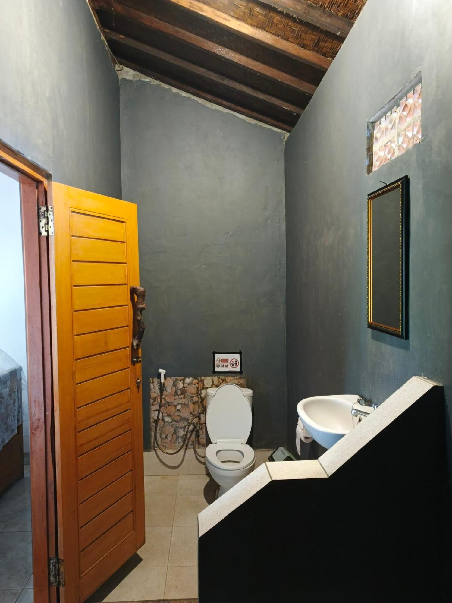Friend House Stay & Surf Airsatang Extérieur photo