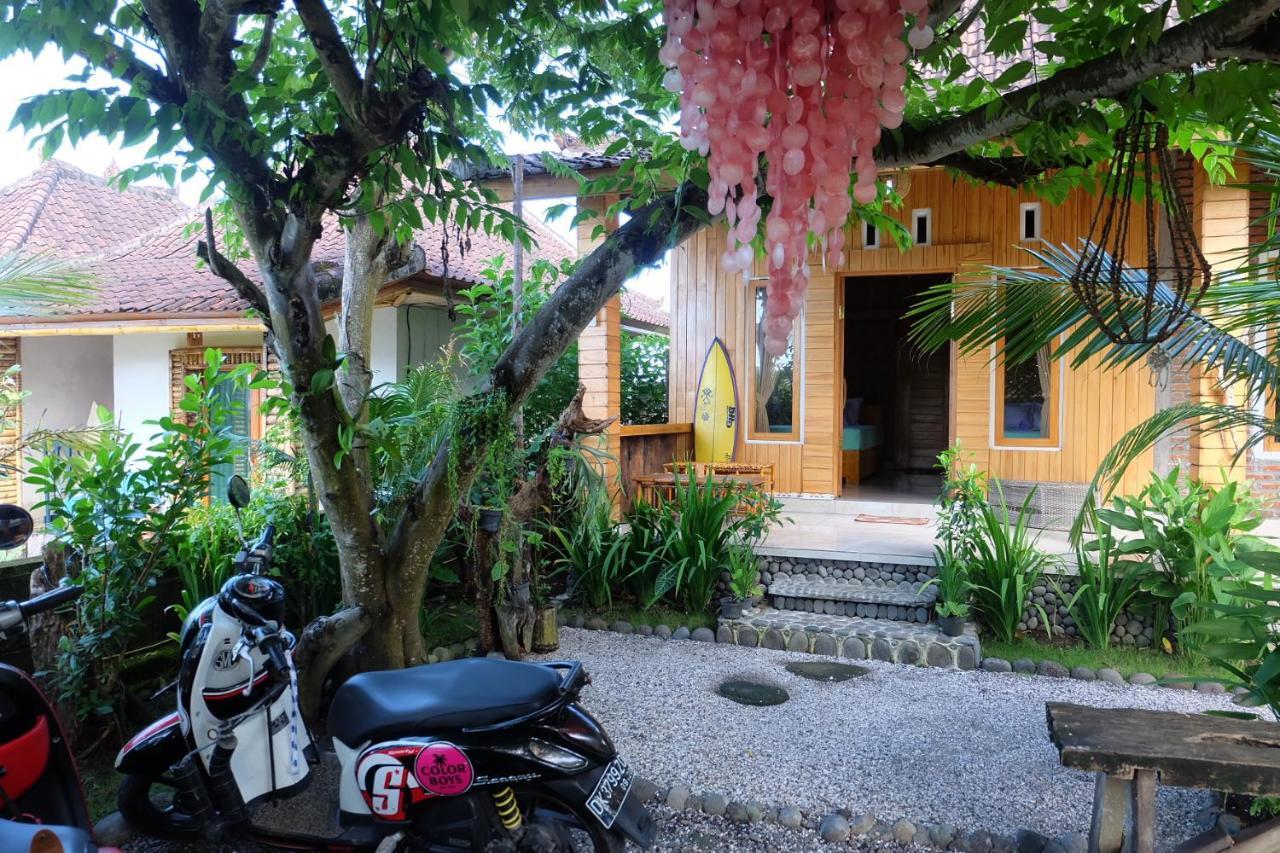 Friend House Stay & Surf Airsatang Extérieur photo